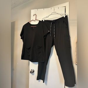 Medcouture L black set with skinny pant for sale